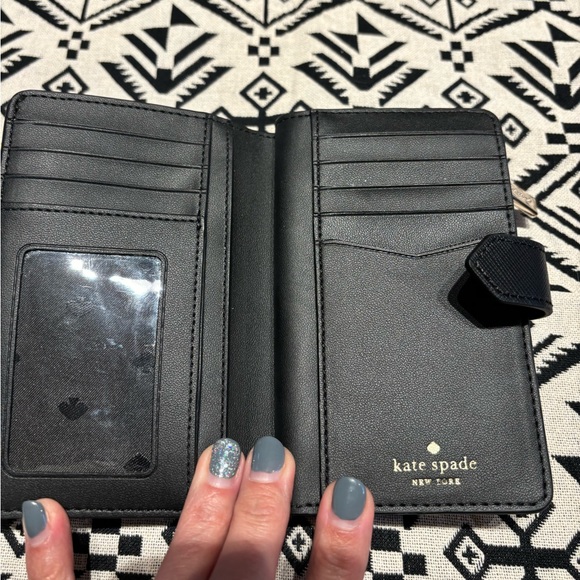 Kate Spade ♠️ - Picture 4 of 4